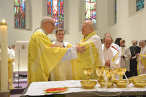 Kardinal Peter Erdö, Ägidius J. Zsifkovics im Martinsdom in EIsenstadt